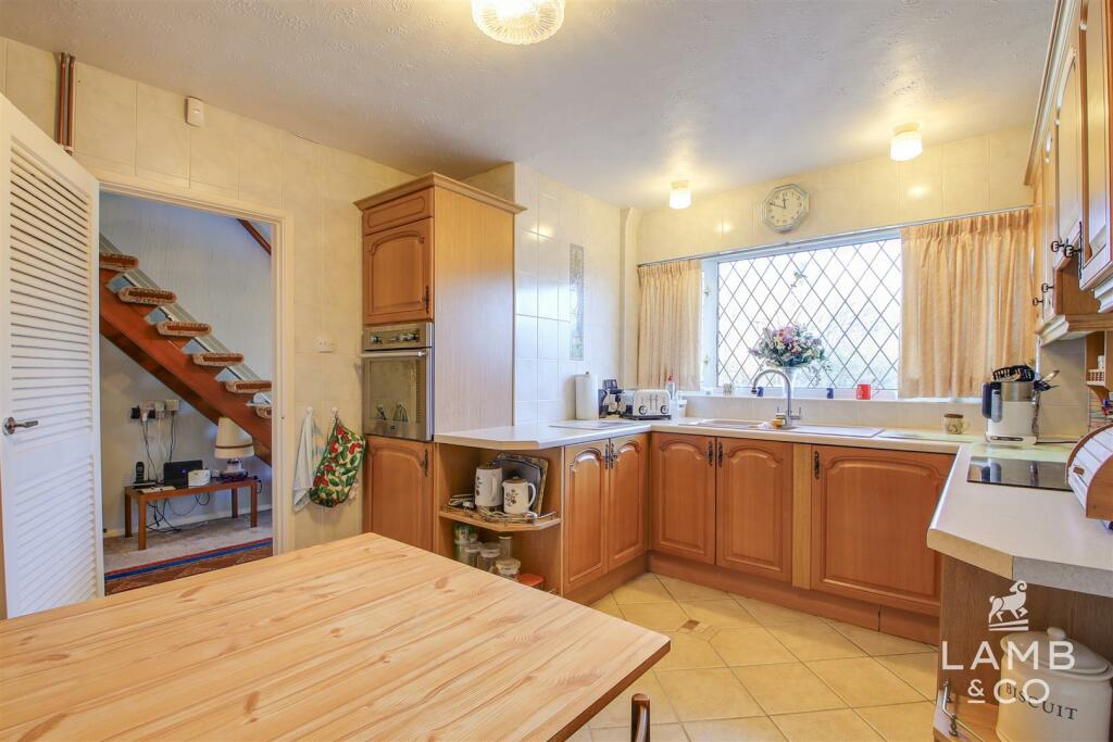 Additional image 14 of Jaywick Lane, Clacton-On-Sea