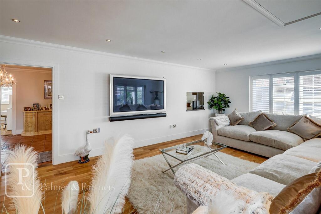 Additional image 9 of Dumont Avenue, St. Osyth, Clacton-on-Sea, Essex, CO16