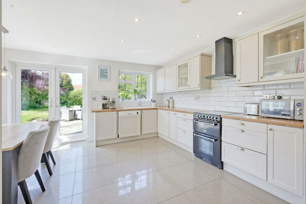 Additional image 6 of High Street, Roydon, Essex