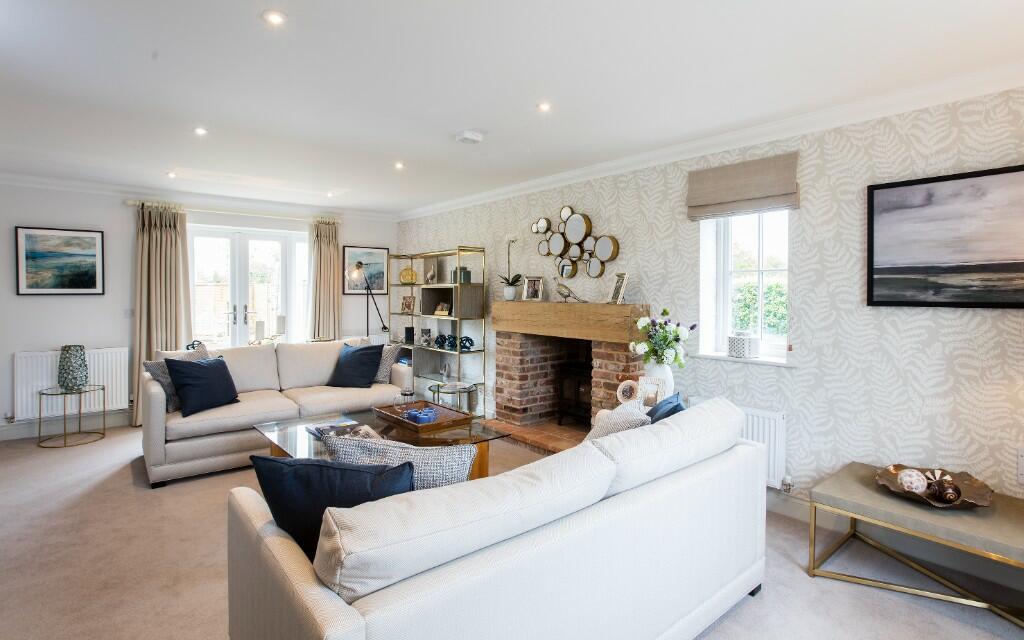 Additional image 6 of River Reach,
Mistley,
Manningtree,
Essex,
CO11 2FL