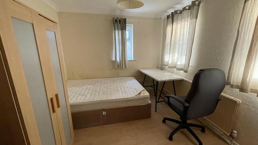 Additional image 7 of Titania Close, Colchester, Essex, CO4