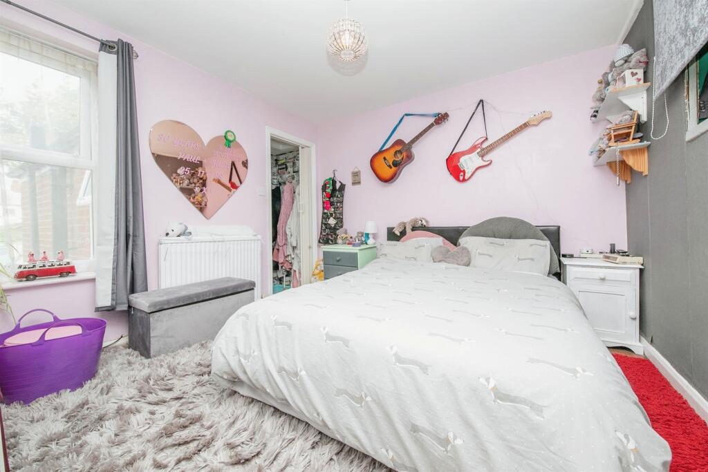 Additional image 9 of Harwich Road, Colchester