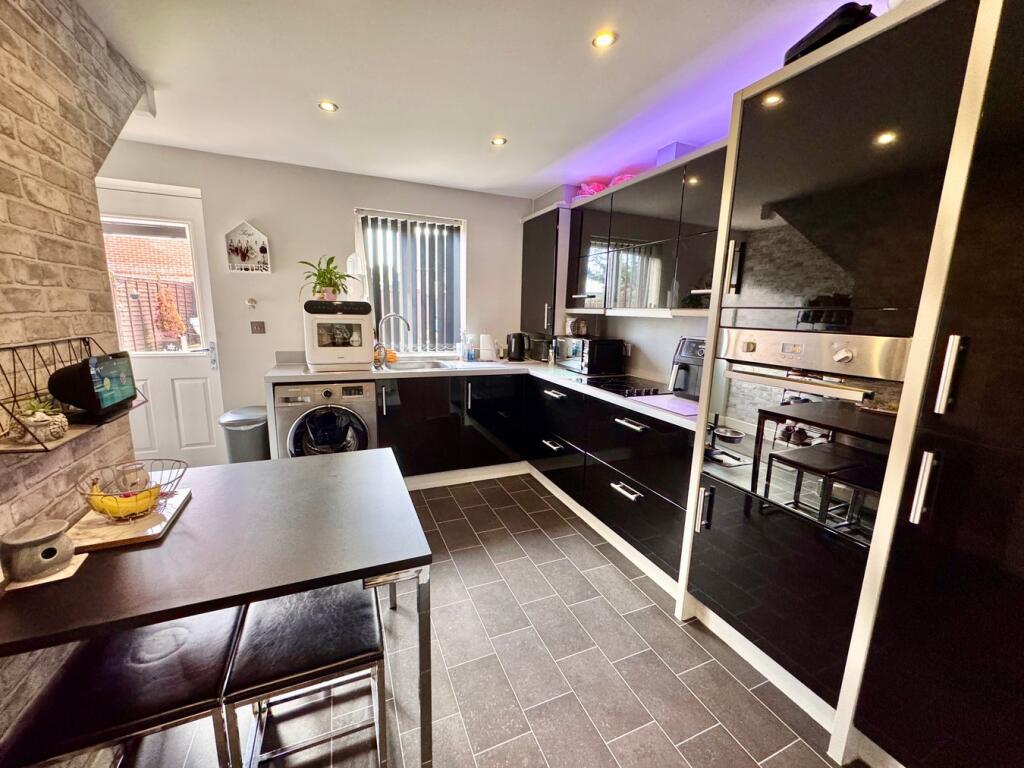 Additional image 5 of Cleave Close, Clacton-on-Sea, CO16