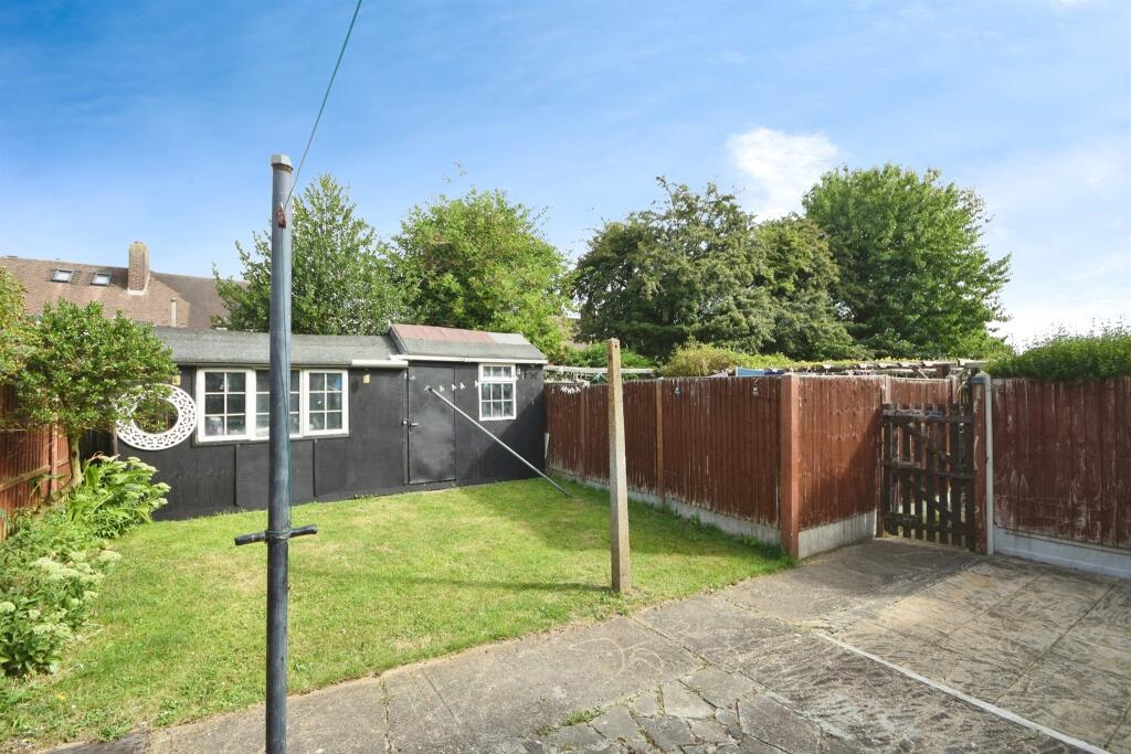 Additional image 12 of Elizabeth Road, Pilgrims Hatch, Brentwood