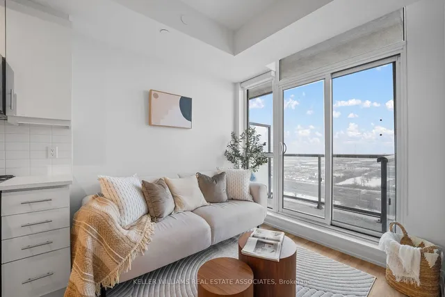 Additional image 8 of 17 Zorra St Unit 1608