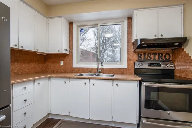 Additional image 16 of 121 Morgan Ave Unit 9