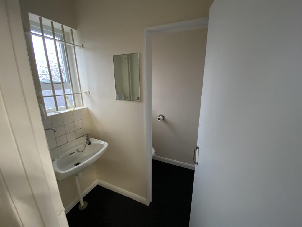 Additional image 8 of 119 High Street, Billericay, Essex, CM12 9AH