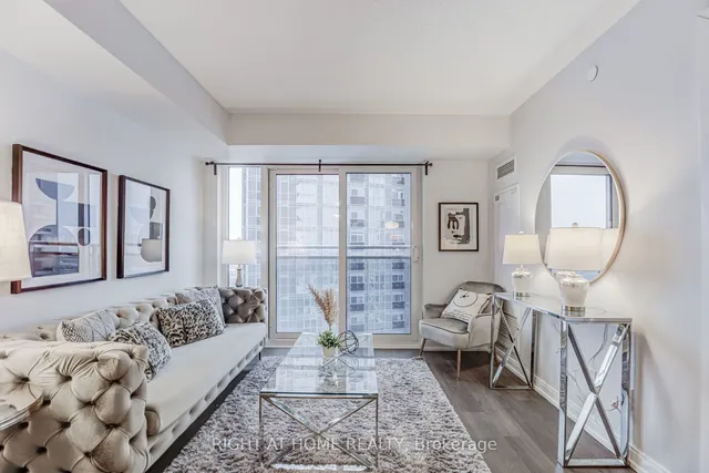 Additional image 16 of 255 Village Green Sq Unit 2601