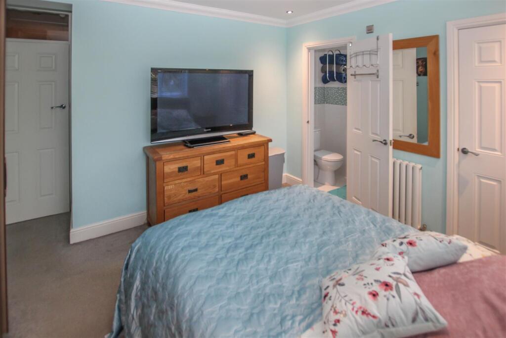 Additional image 14 of Manor Way, Brentwood