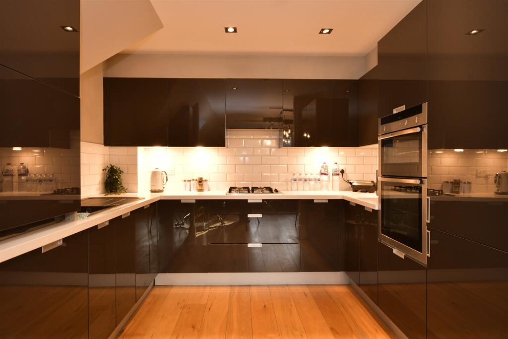 Additional image 6 of The Galleries, Warley, Brentwood, Essex