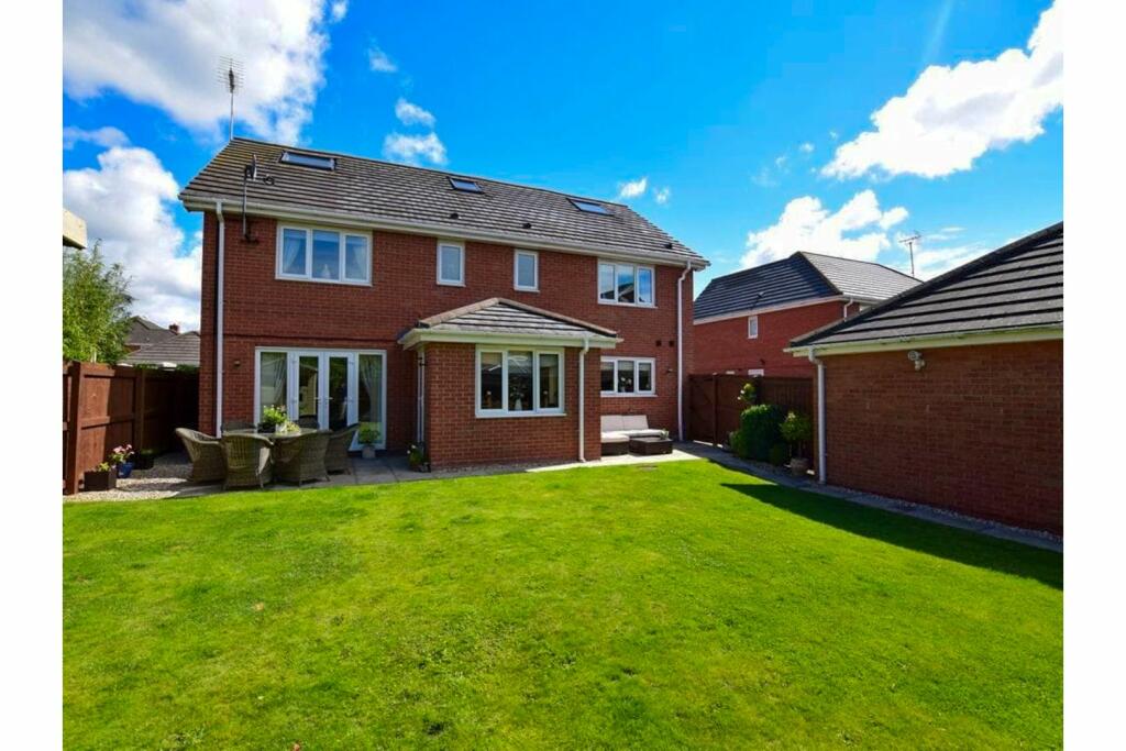 Additional image 28 of Millfield, Neston, CH64