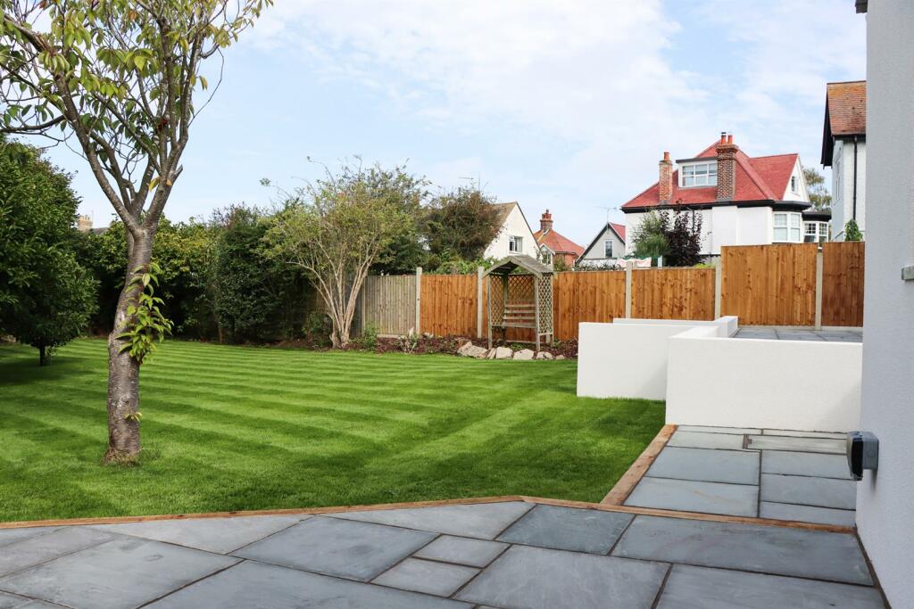 Additional image 24 of Ashlyns Road, Frinton-On-Sea