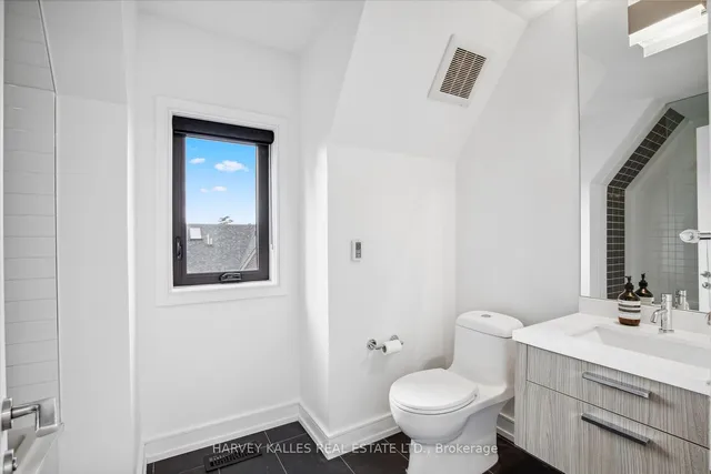 Additional image 22 of 137 Ranleigh Ave