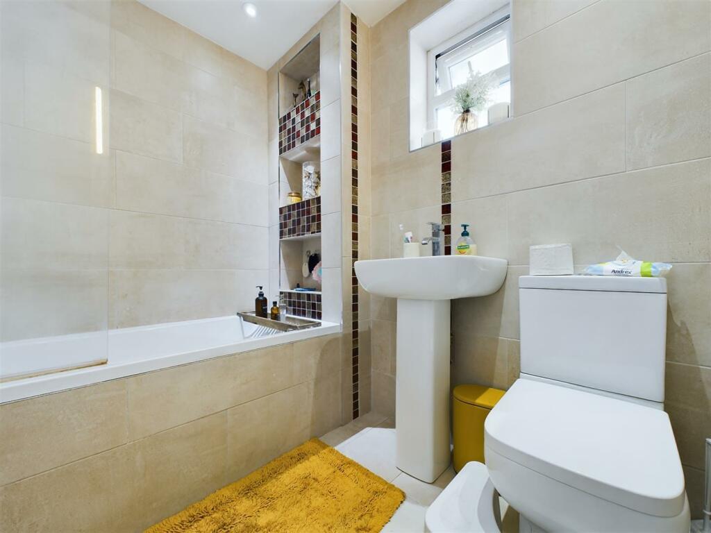 Additional image 9 of Stoats Nest Village, Coulsdon