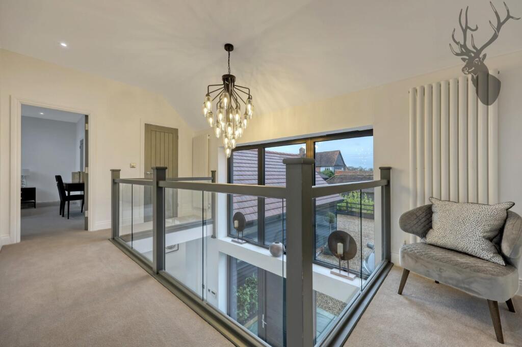 Additional image 34 of Lessington Barn, Theydon Mount