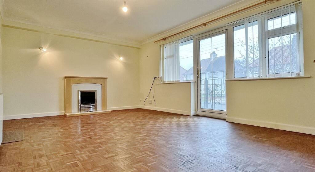 Additional image 4 of Walton Road, Walton-on-the-Naze