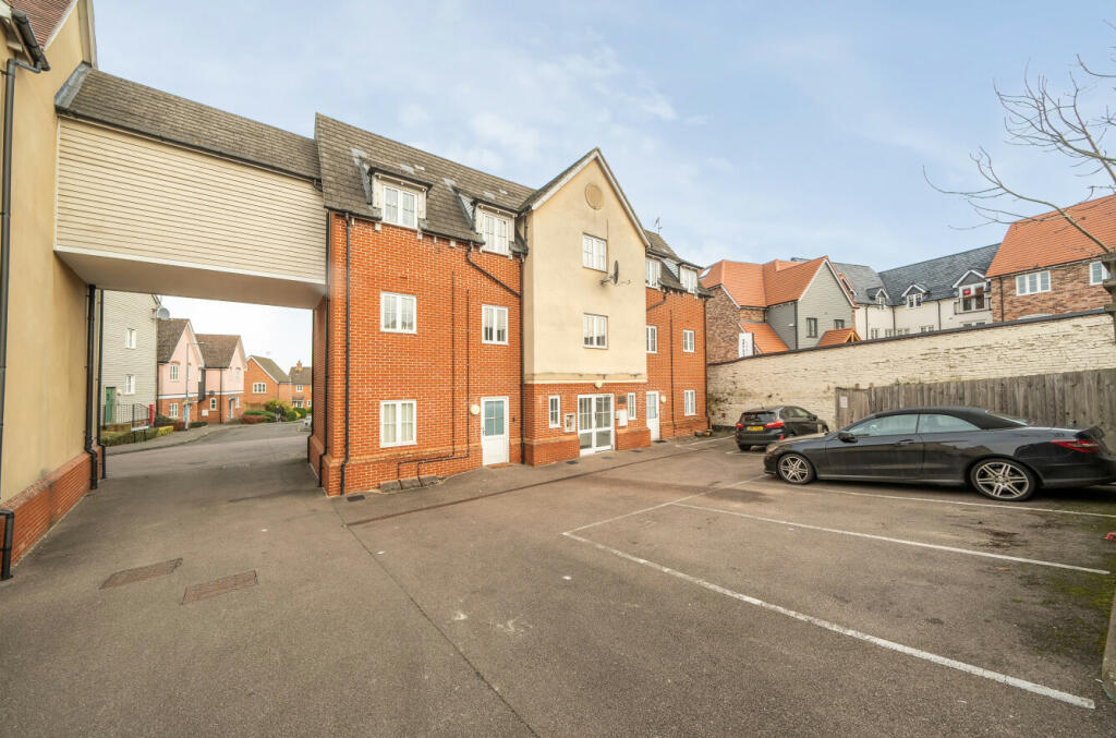 Additional image 19 of Caspian House, Weavers Close, Great Dunmow, Essex, CM6