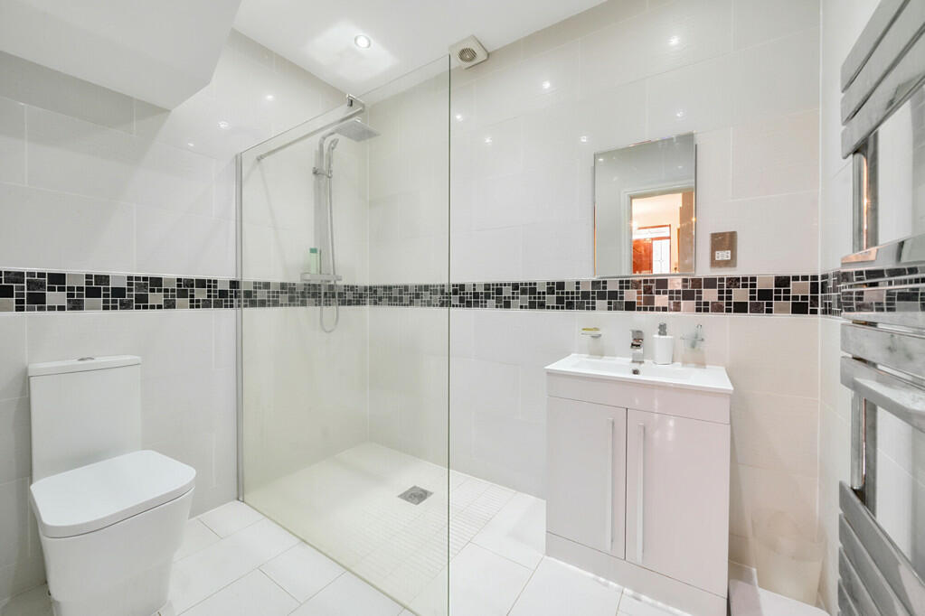 Additional image 12 of Bensham Manor Road, Thornton Heath