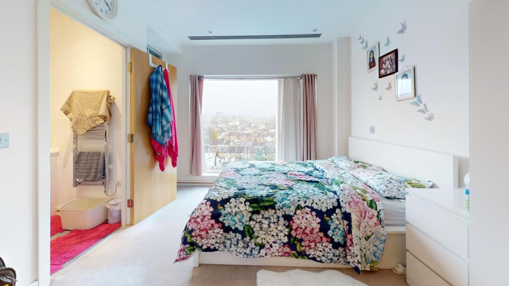 Additional image 16 of Cherry Orchard Road, Croydon, CR0