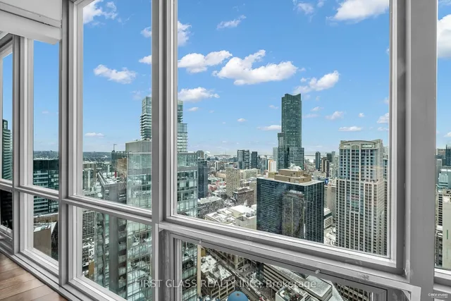 Additional image 20 of 832 Bay St Unit 4609