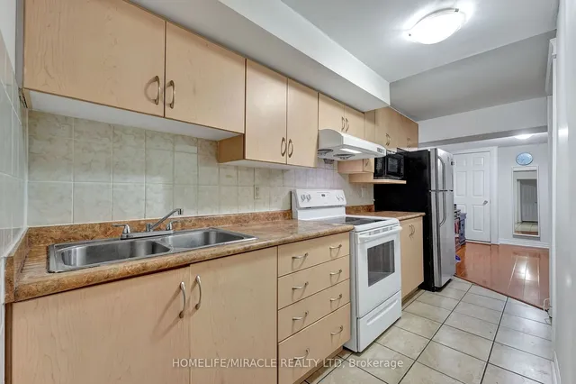 Additional image 32 of 45 Nottingham Cres