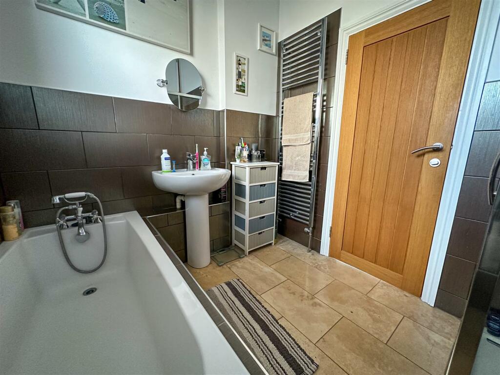 Additional image 17 of Southcliff Park, East Clacton