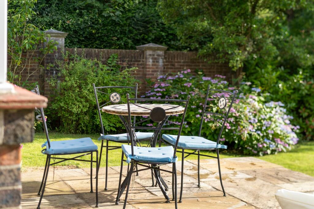 Additional image 36 of High Drive, Woldingham, CR3