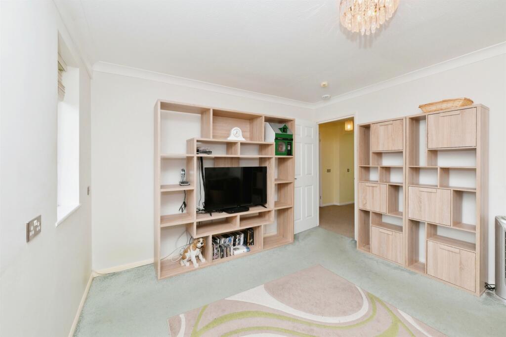 Additional image 4 of Southern Lodge, Harlow