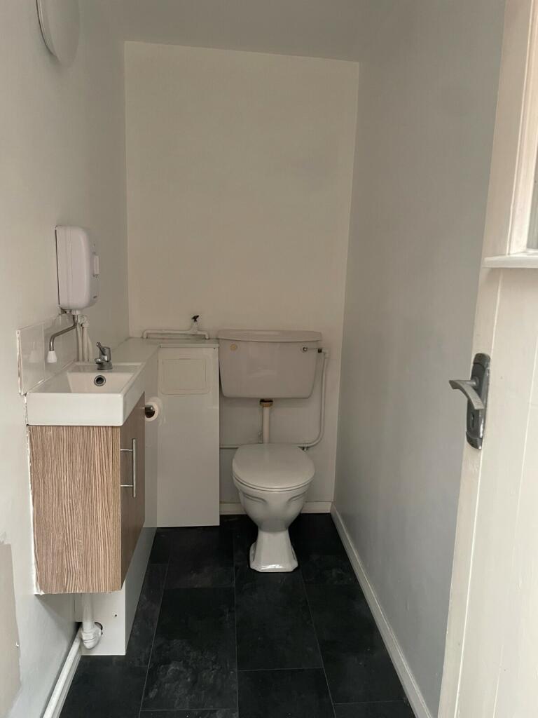 Additional image 8 of 140 Hutton Road, Shenfield, CM15