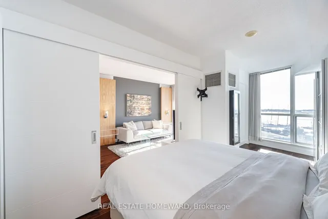 Additional image 27 of 218 Queens Quay Unit 909