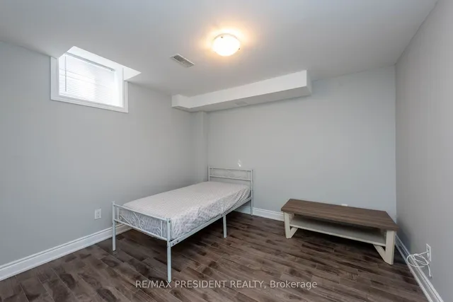 Additional image 33 of 38 John Carroll Dr