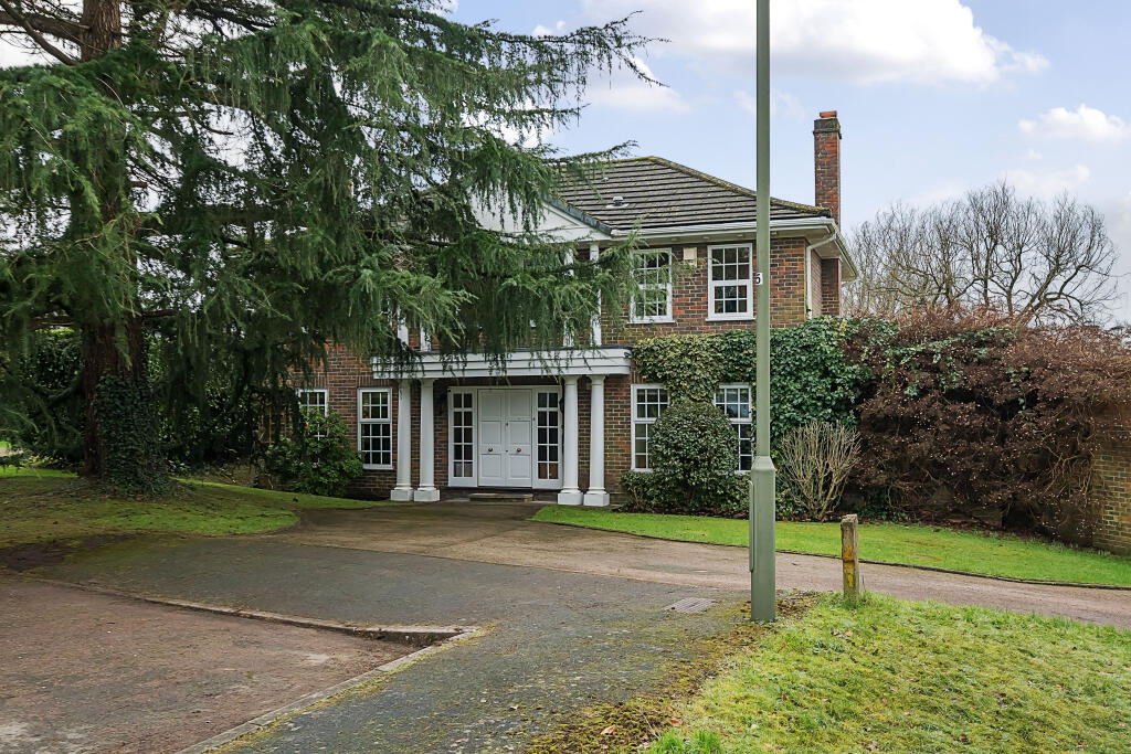 Additional image 25 of Alexanders Walk, Caterham, CR3