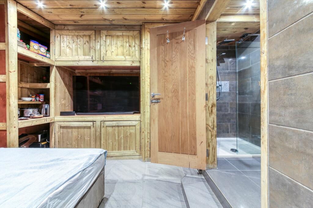 Additional image 11 of Gloucester Road, Croydon, CR0