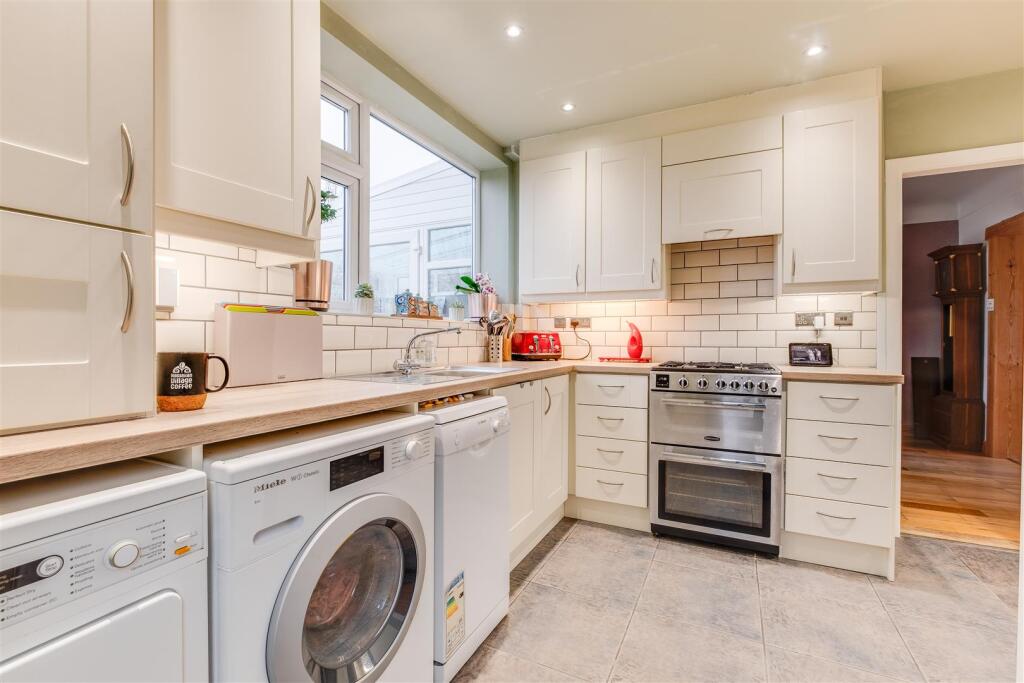 Additional image 15 of The Quillet, Neston