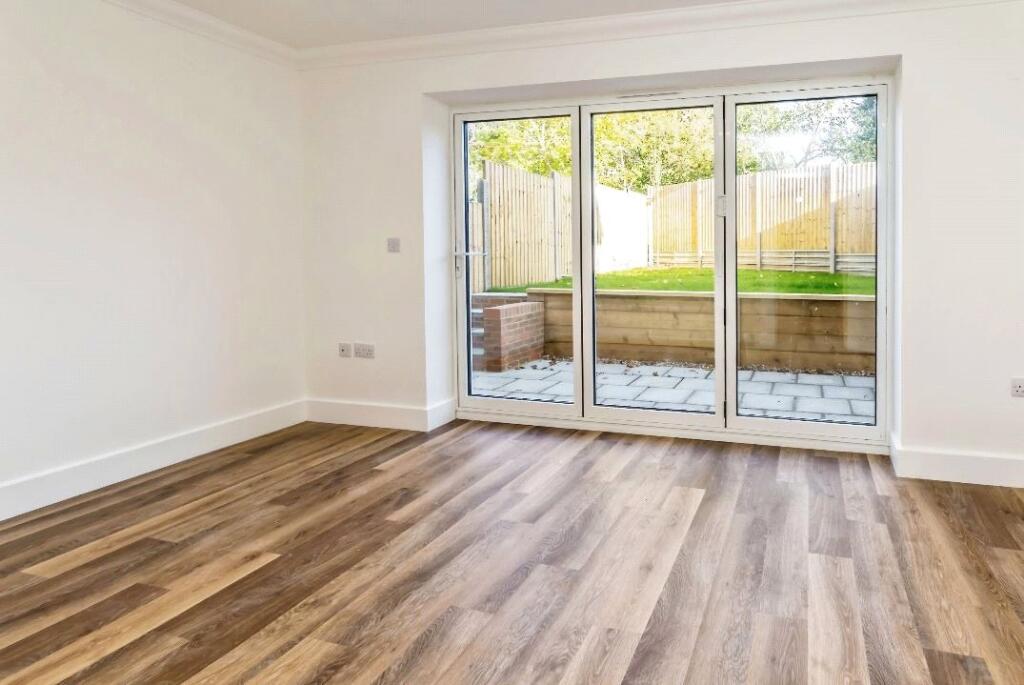 Additional image 10 of Croham Valley Road, South Croydon, CR2