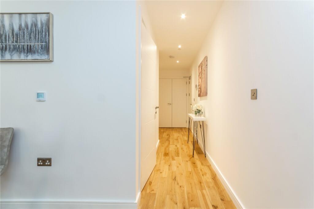 Additional image 9 of Scarbrook Road, Croydon, CR0