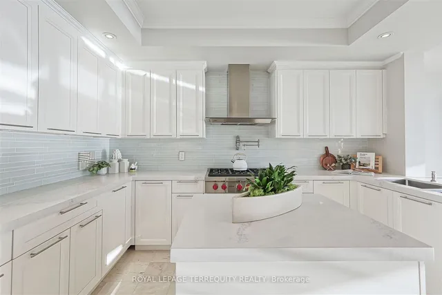 Additional image 10 of 2095 Lake Shore Blvd Unit 515