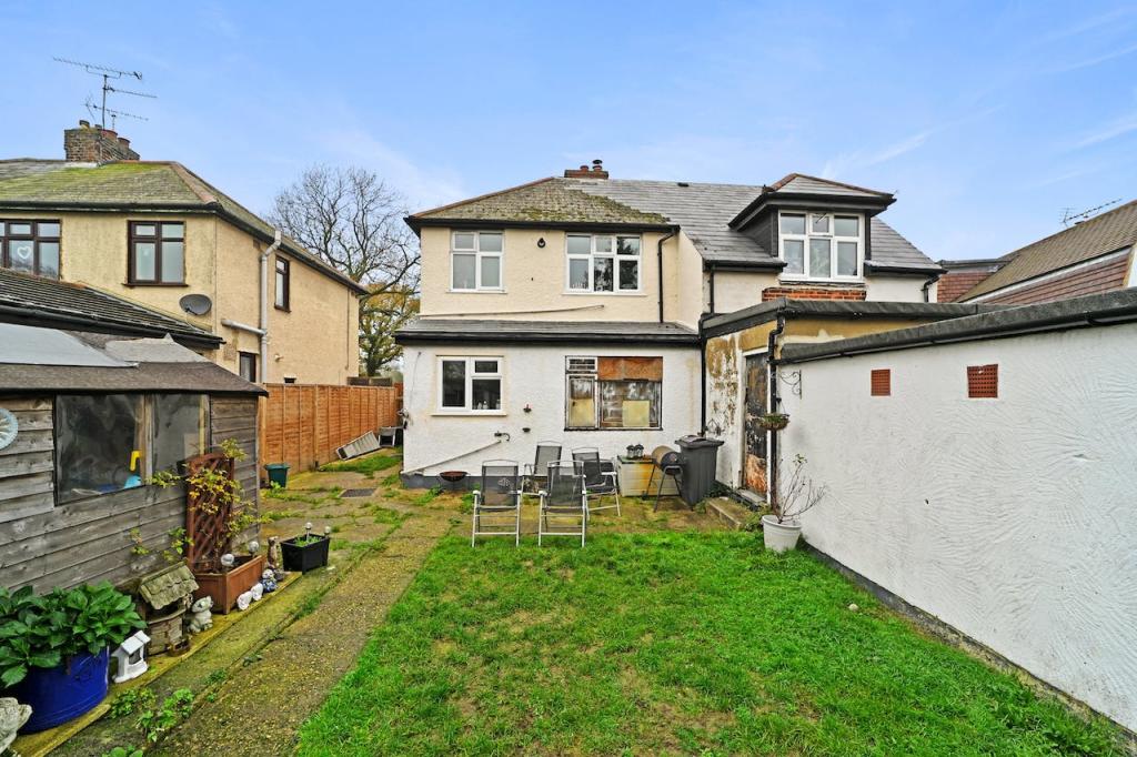 Additional image 5 of 212 Watchouse Road, Chelmsford, CM2 8NF