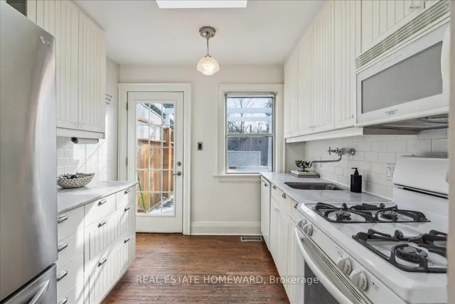 Additional image 15 of 103 Sparkhall Ave