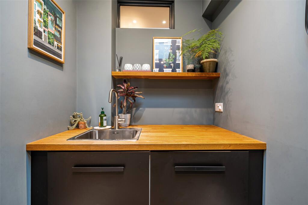 Additional image 15 of Heatherdene Close, Mitcham, Surrey, CR4