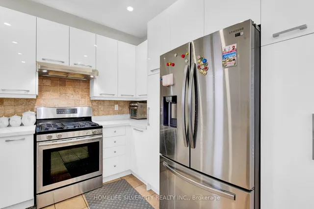 Additional image 11 of 85 Stoneylake Ave