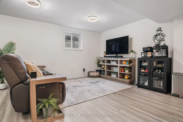 Additional image 18 of 77 Bordeaux Crct