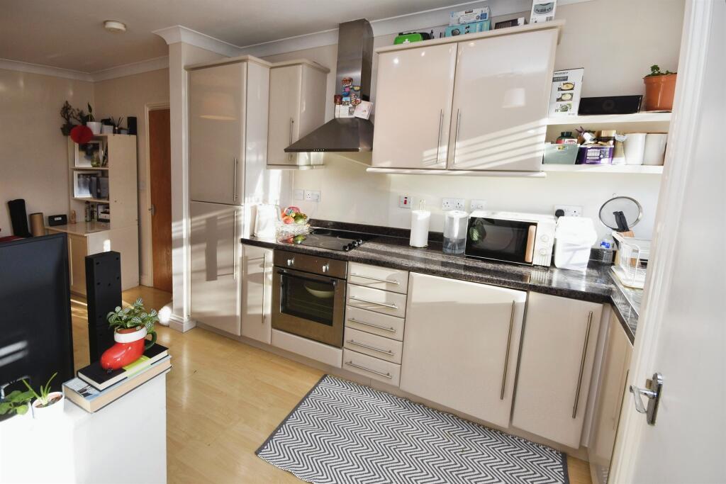 Additional image 5 of Station Approach, Braintree