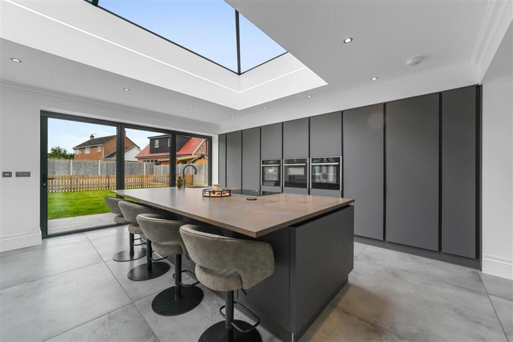 Additional image 7 of High Spec Living, Weeley Heath