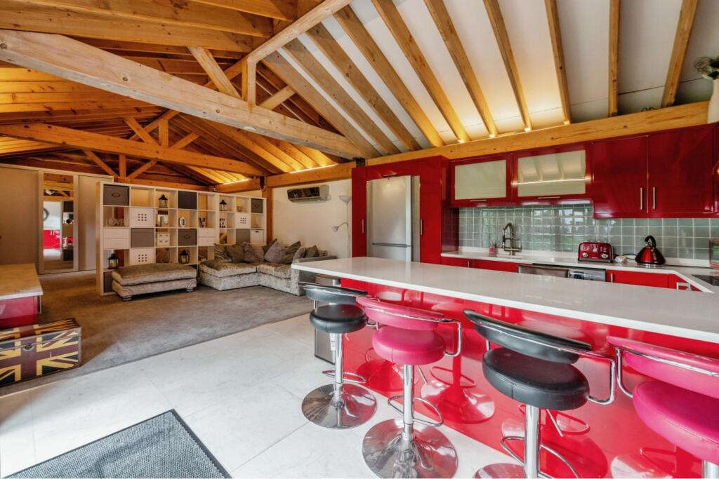 Additional image 30 of Mountnessing Road, Billericay, CM12