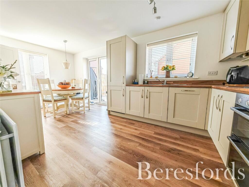 Additional image 3 of Wheatsheaf, Kirby Cross, CO13