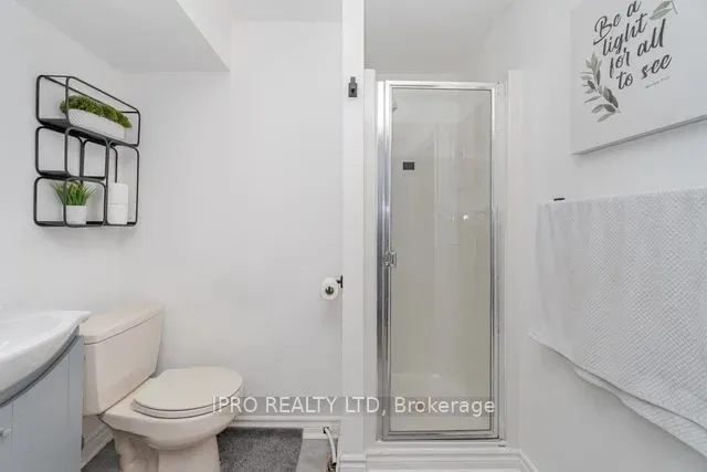 Additional image 24 of 14 Royal Palm Dr