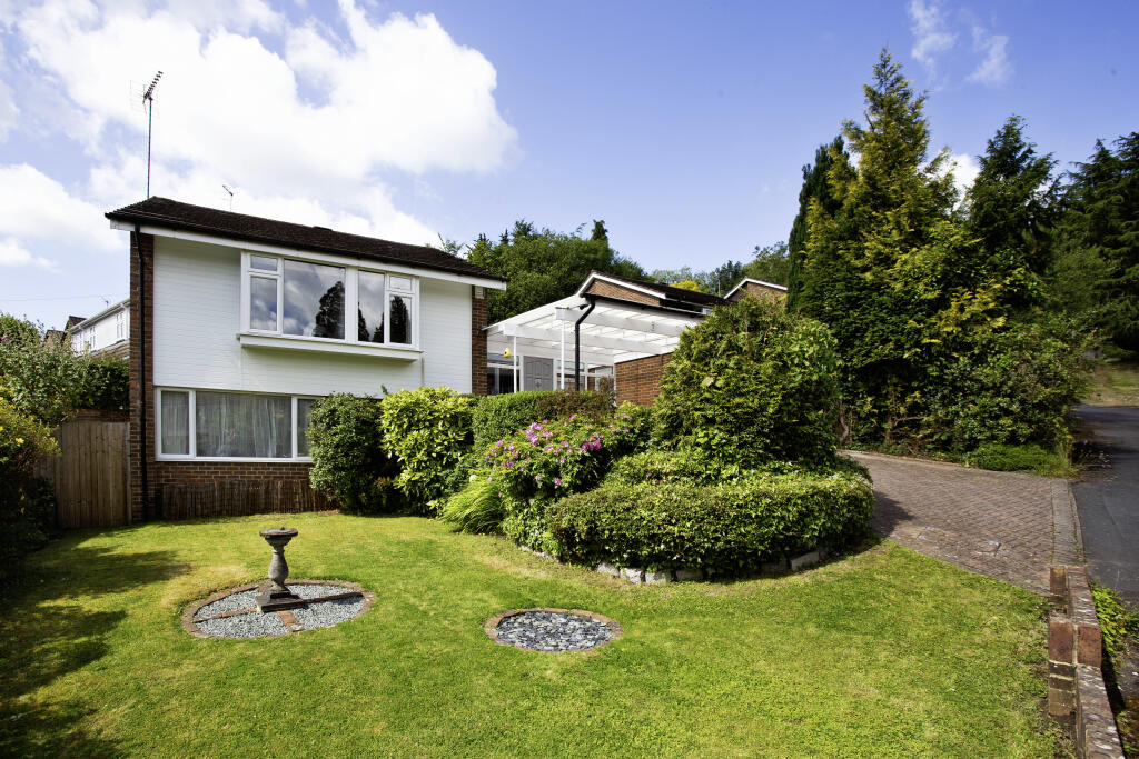 Additional image 17 of Dunedin Drive, Caterham, CR3