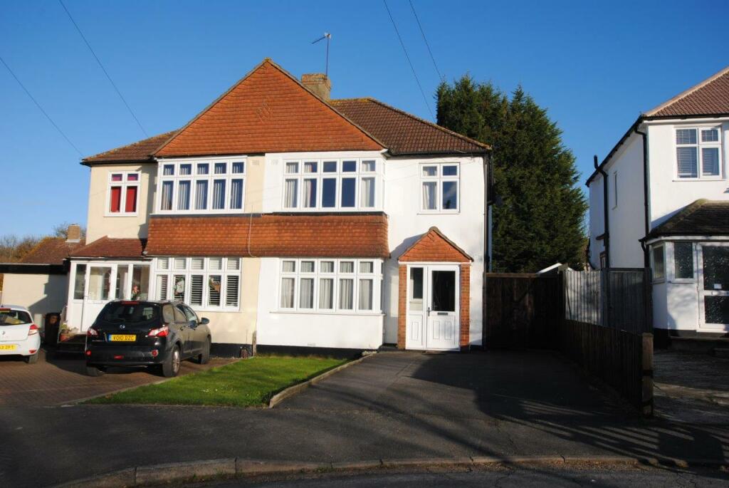 June Close,Coulsdon,CR5 2QR
