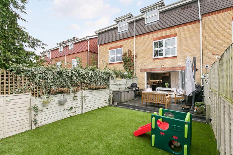 Additional image 21 of Hamond Close, South Croydon